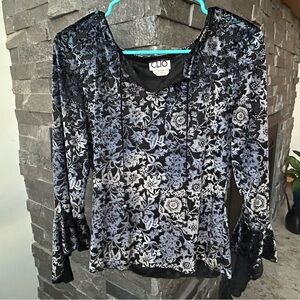 Clio Black and Gray Floral Blouse